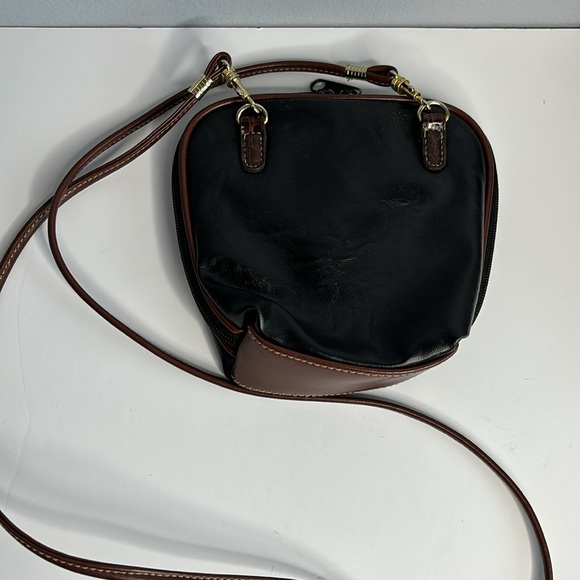 PURSE CROSSBODY & COSMETIC BAG*** - Picture 4 of 7